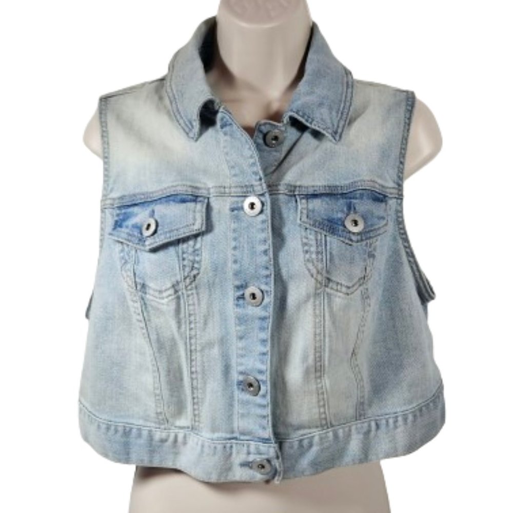 Torrid Light Wash Denim Vest Women's Size Torrid 00 Medium/Large Blue Jean